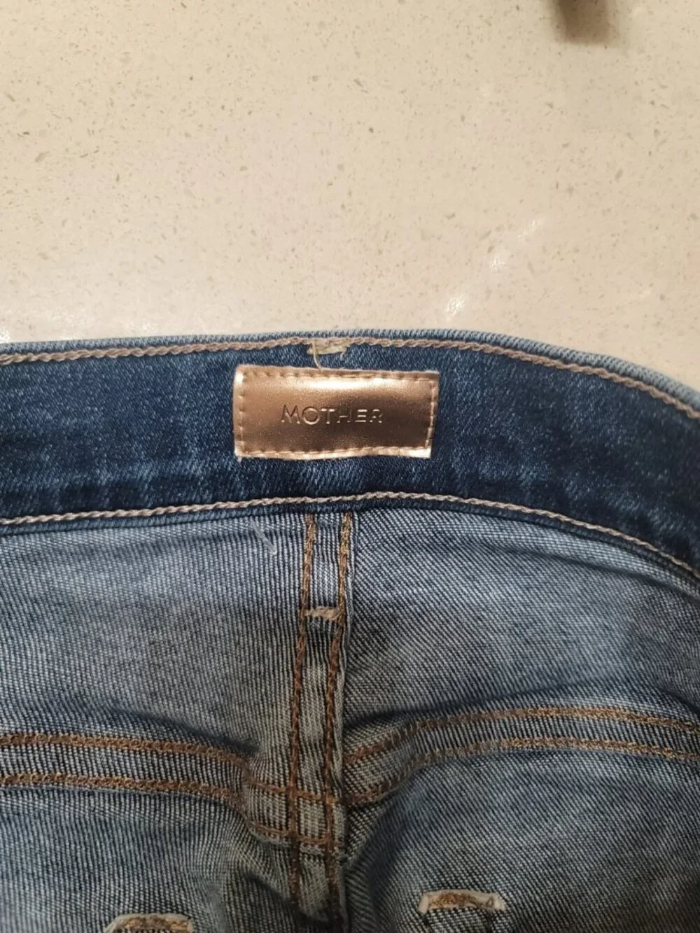 MOTHER The Hustler Ankle Fray Jeans 26 Home Movies Light Wash Raw Hem  Blue